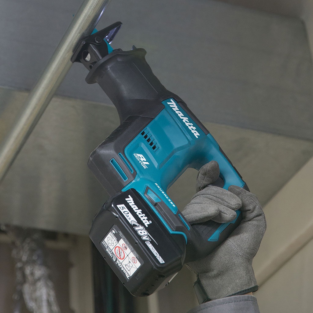 Makita DJR188RTJ Seghetto dritto Compact 18V 5